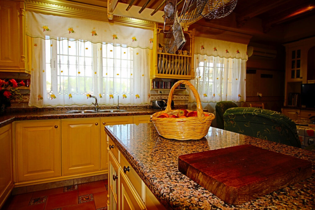 Detached Villa San Pedro de Alcántara Málaga - image 17