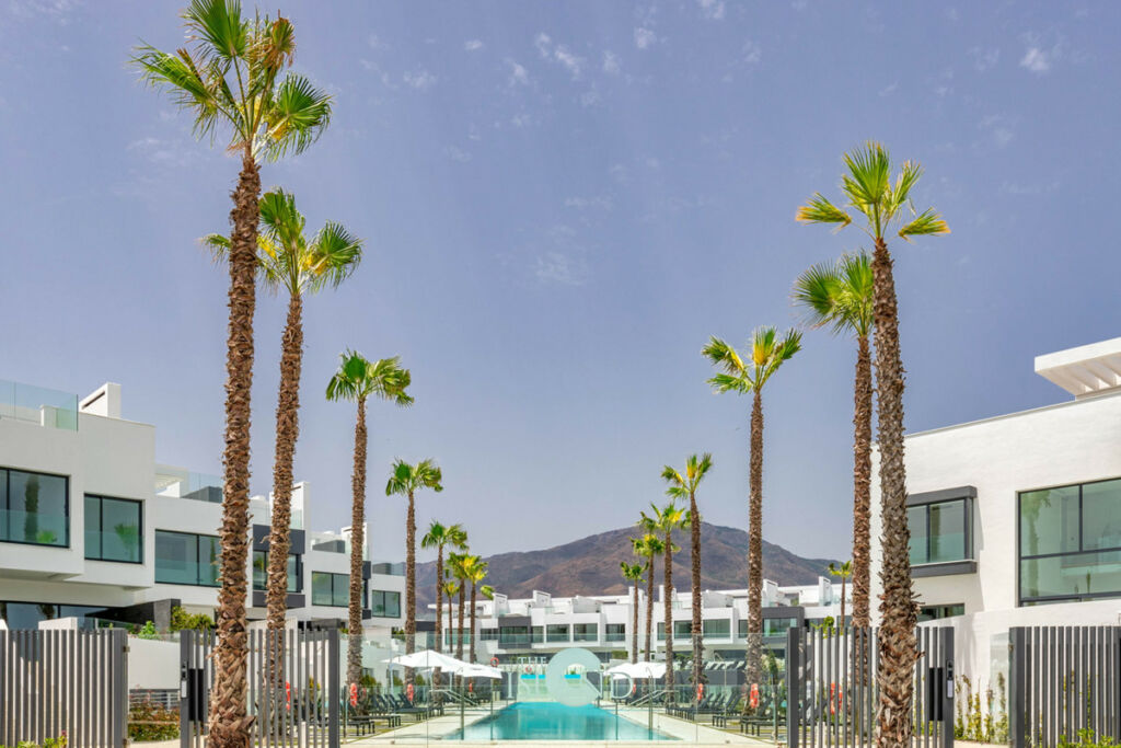 Townhouse Estepona Málaga - image 17