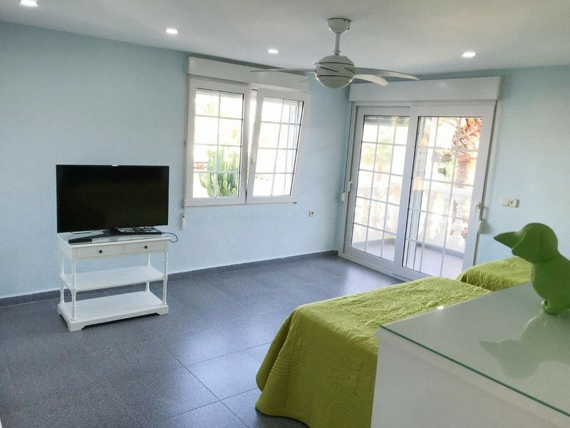 Detached Villa Cabo Roig Alicante - image 18