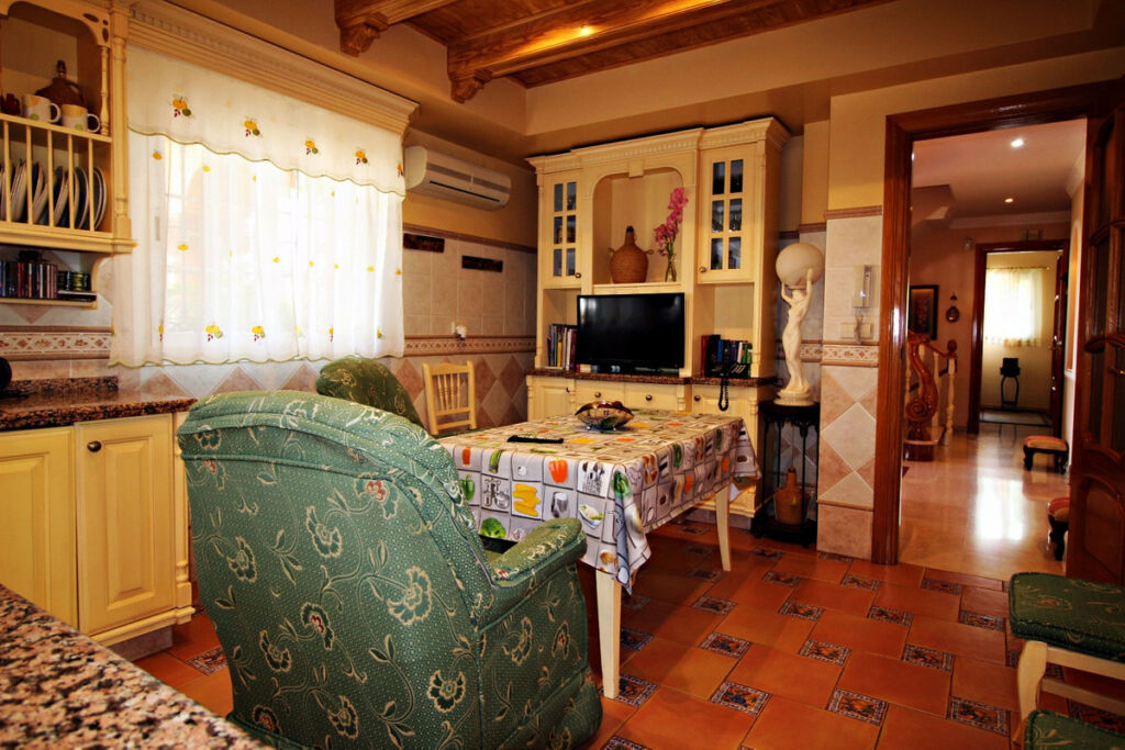 Detached Villa San Pedro de Alcántara Málaga - image 18