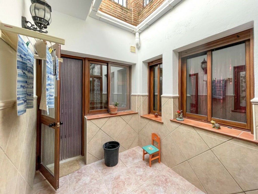 Townhouse Alozaina Málaga - image 18