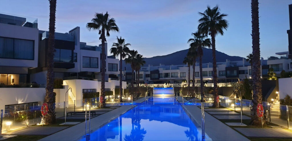 Townhouse Estepona Málaga - image 19