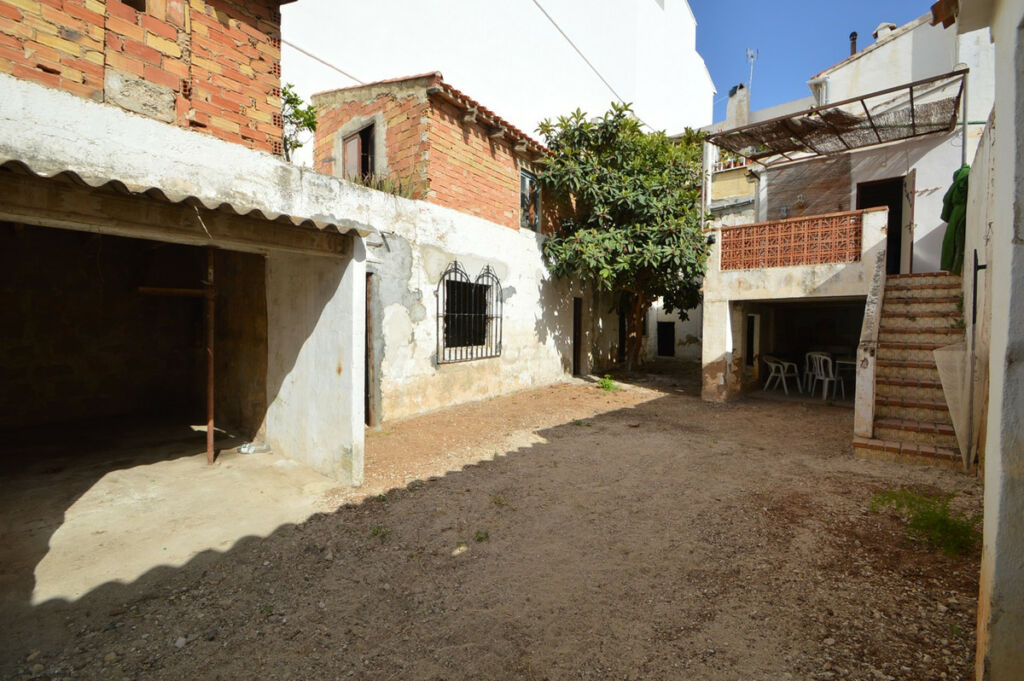 Townhouse Javea Alicante - image 2