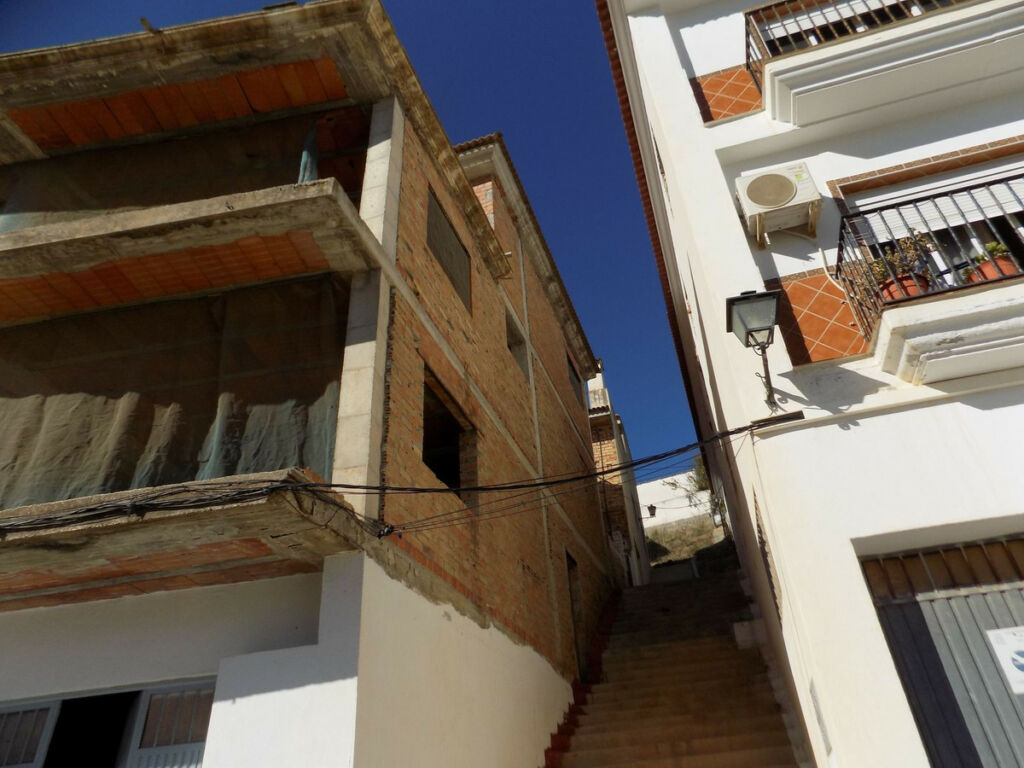 Townhouse Tolox Málaga - image 2