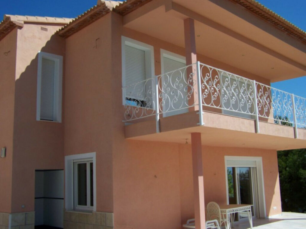 Detached Villa Calpe Alicante - image 2