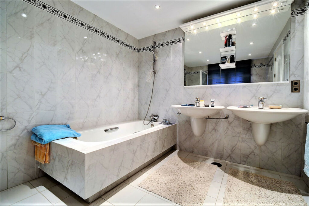 Detached Villa Costalita Málaga - image 22