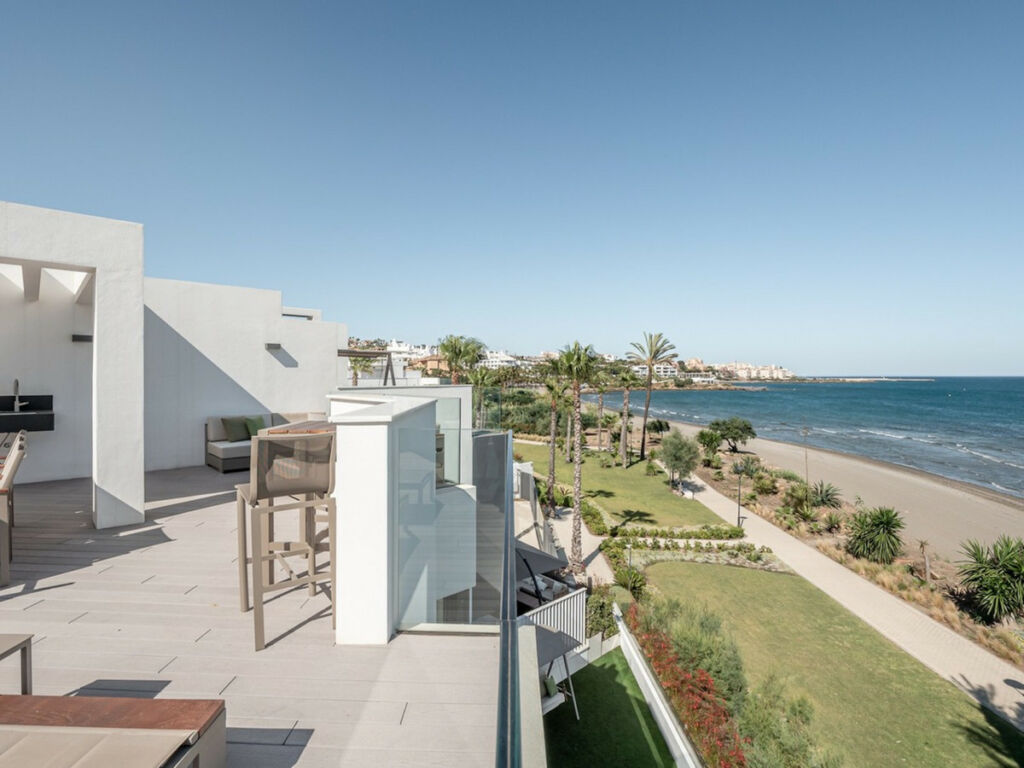 Townhouse Estepona Málaga - image 22