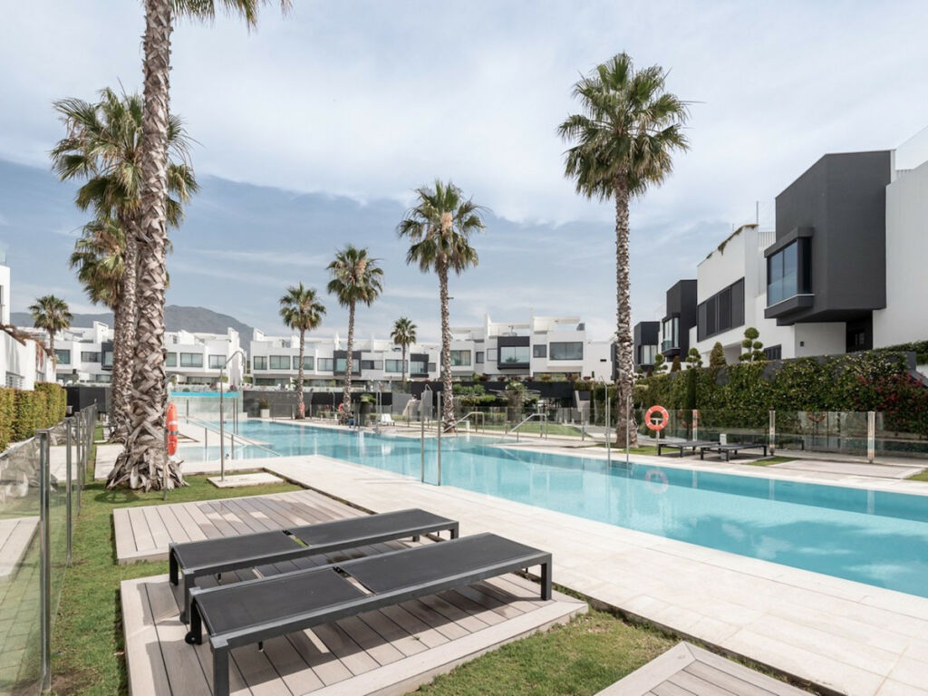 Townhouse Estepona Málaga - image 23