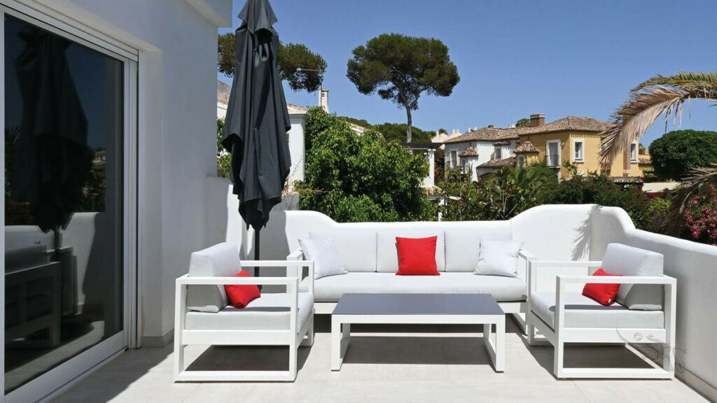 Semi-Detached House Costabella Málaga - image 23