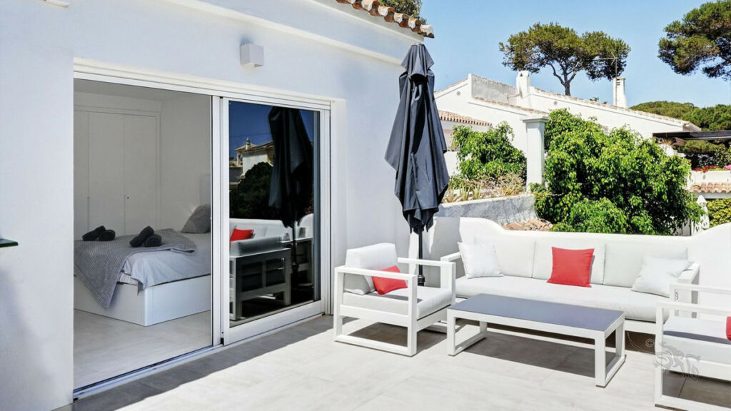 Semi-Detached House Costabella Málaga - image 24