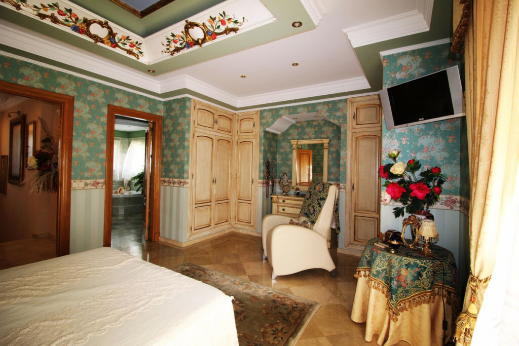 Detached Villa San Pedro de Alcántara Málaga - image 24