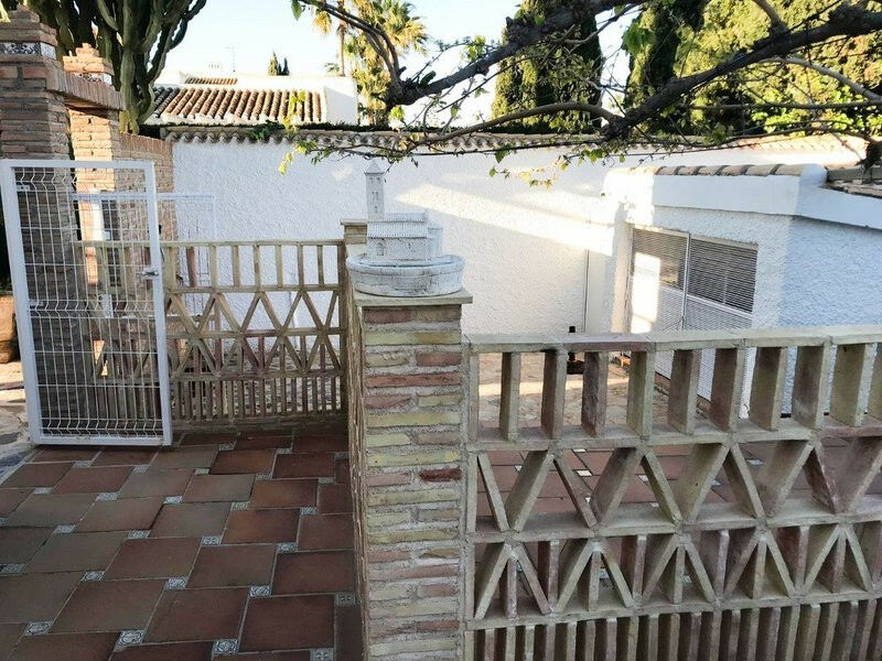 Detached Villa Cabo Roig Alicante - image 24