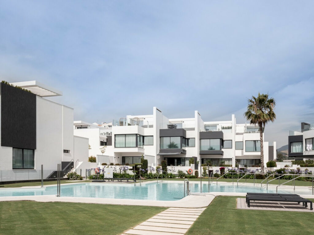 Townhouse Estepona Málaga - image 24
