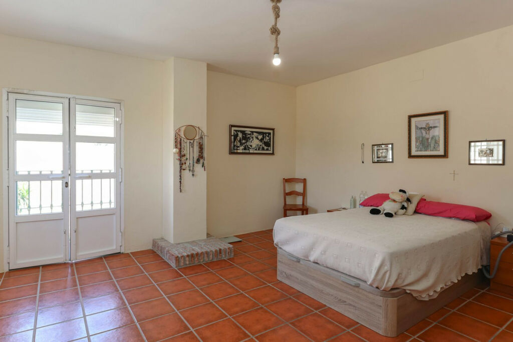 Detached Villa Casarabonela Málaga - image 24