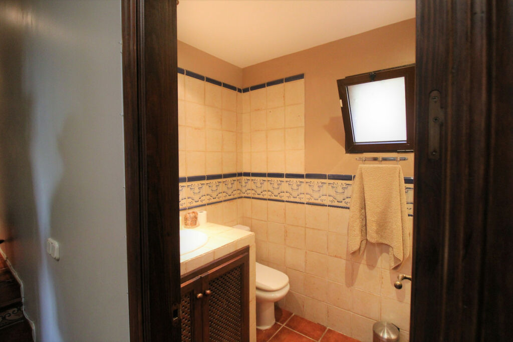 Detached Villa New Golden Mile Málaga - image 28