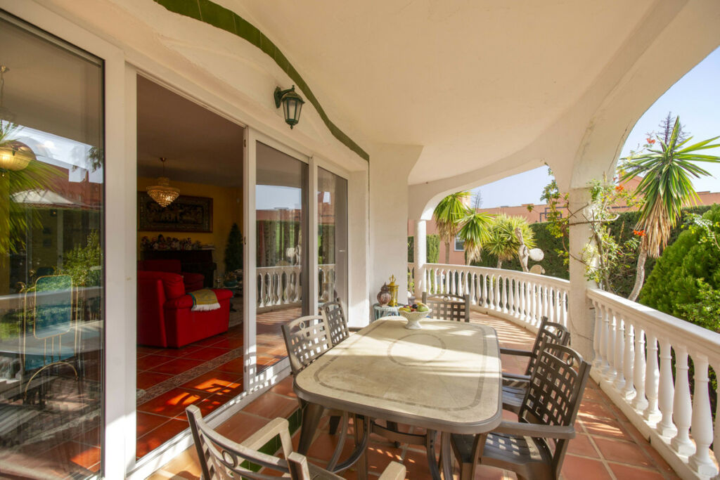 Detached Villa Reserva de Marbella Málaga - image 3