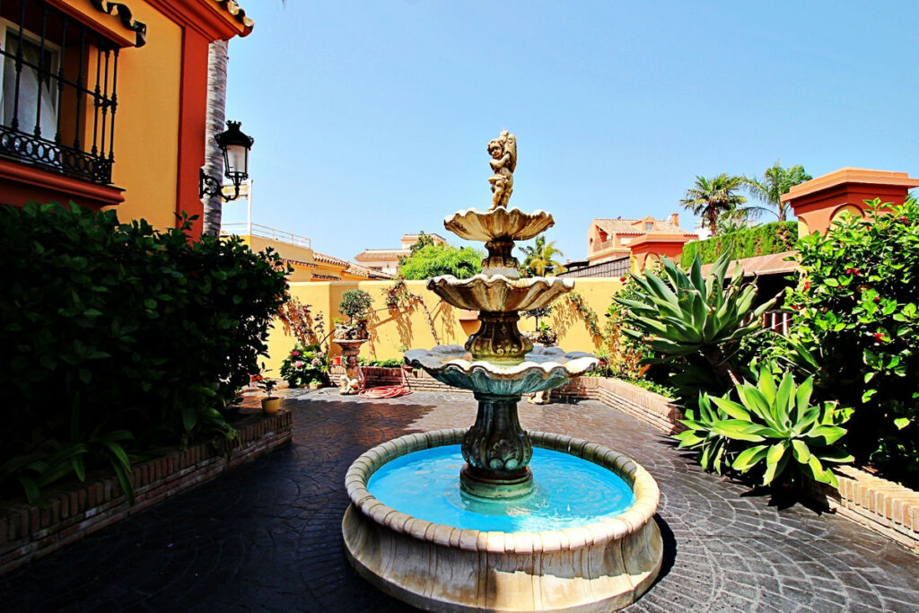Detached Villa San Pedro de Alcántara Málaga - image 30