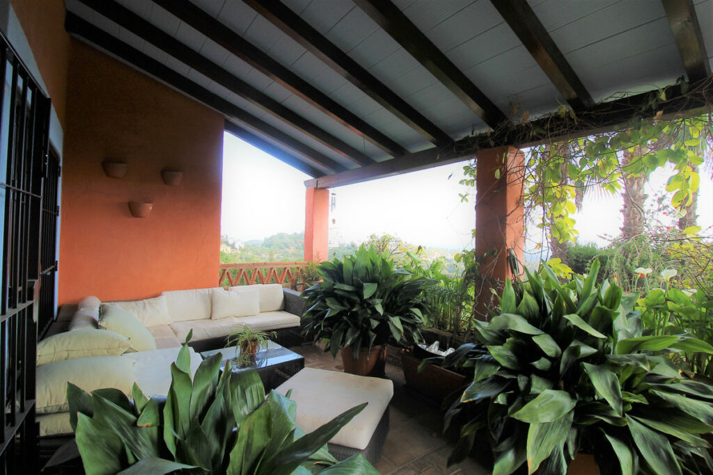 Detached Villa New Golden Mile Málaga - image 31