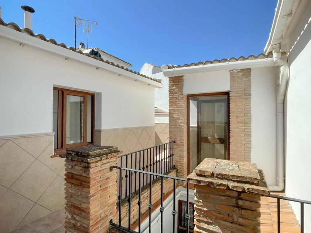 Townhouse Alozaina Málaga - image 34