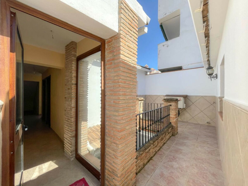 Townhouse Alozaina Málaga - image 35