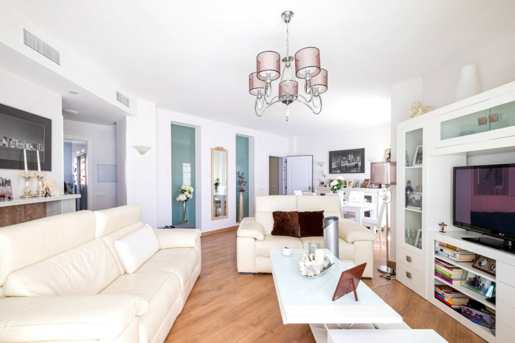 Townhouse Fuengirola Málaga - image 4