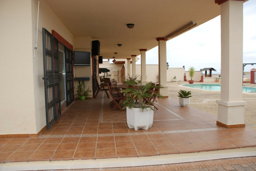 Bungalow Estepona Málaga - image 4