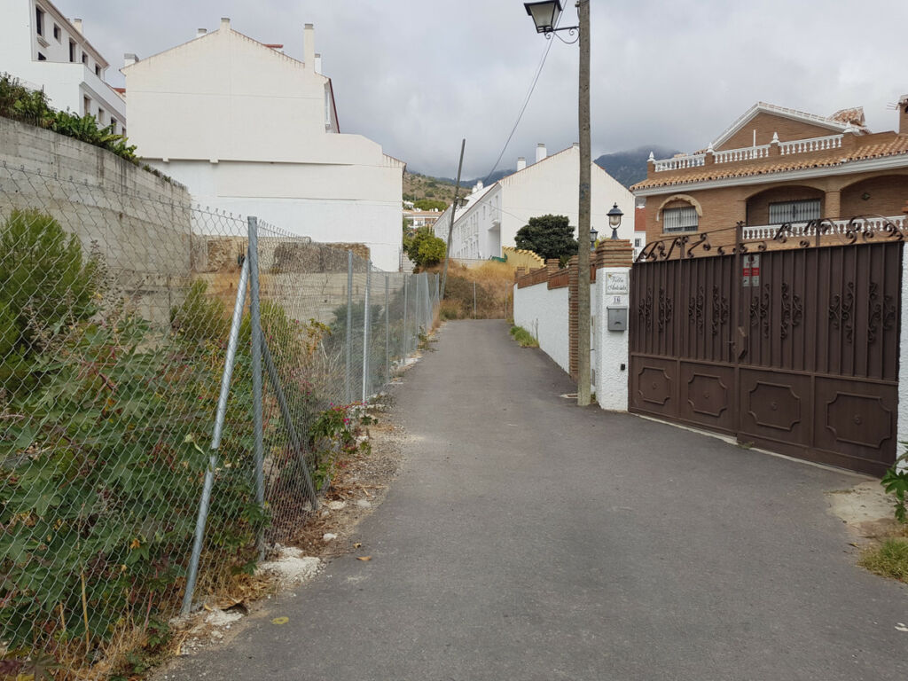 Residential Plot Benalmadena Pueblo Málaga - image 4