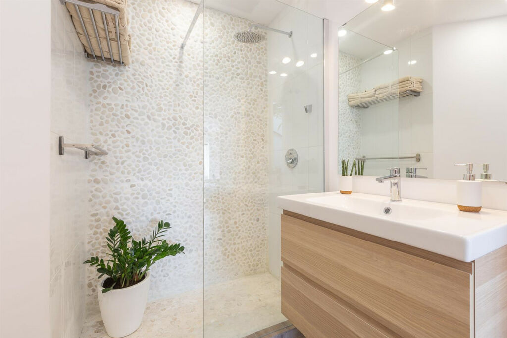 Penthouse Calahonda Málaga - image 4