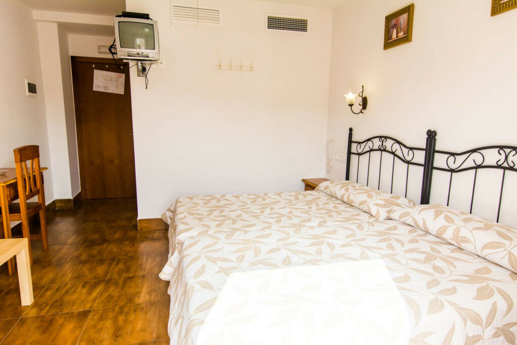 Hotel Tolox Málaga - image 40
