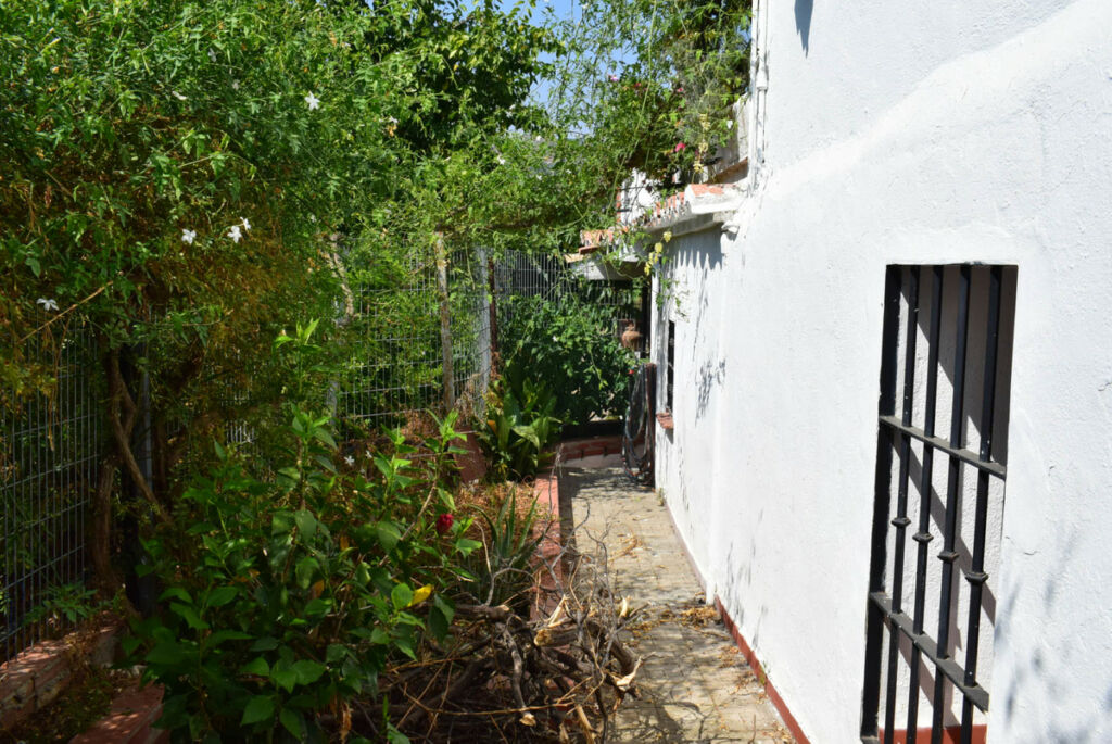 Detached Villa Las Zorrillas Málaga - image 42