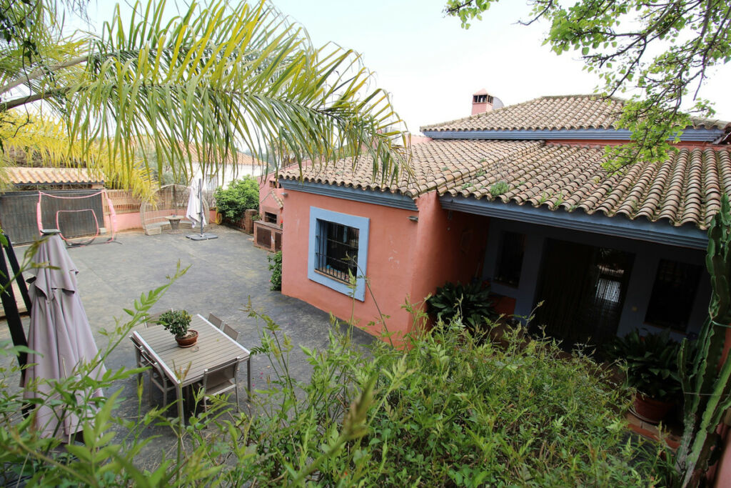 Detached Villa New Golden Mile Málaga - image 44