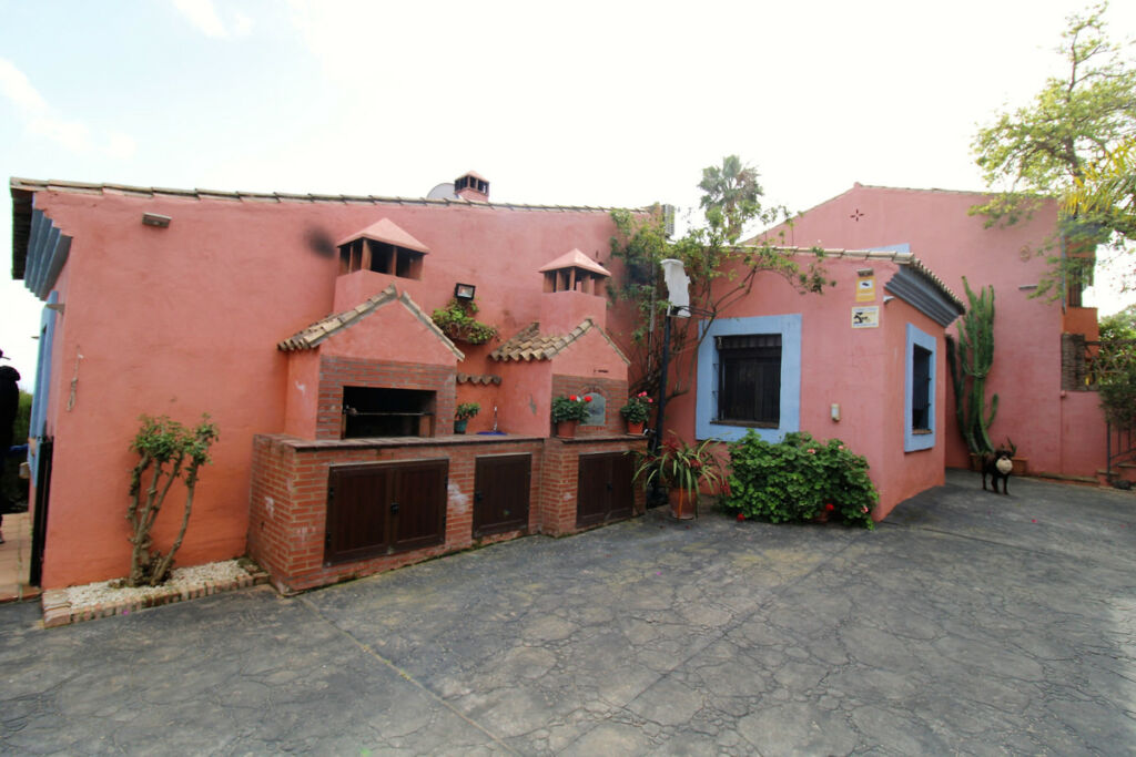 Detached Villa New Golden Mile Málaga - image 46