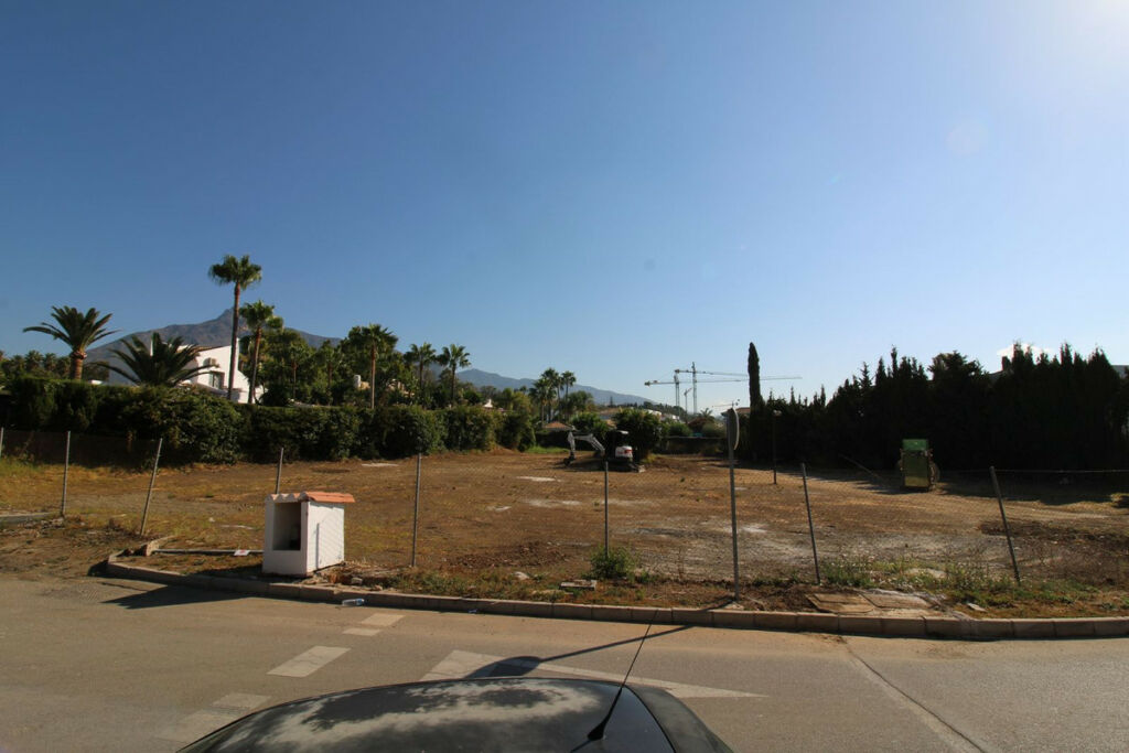 Residential Plot The Golden Mile Málaga - image 5