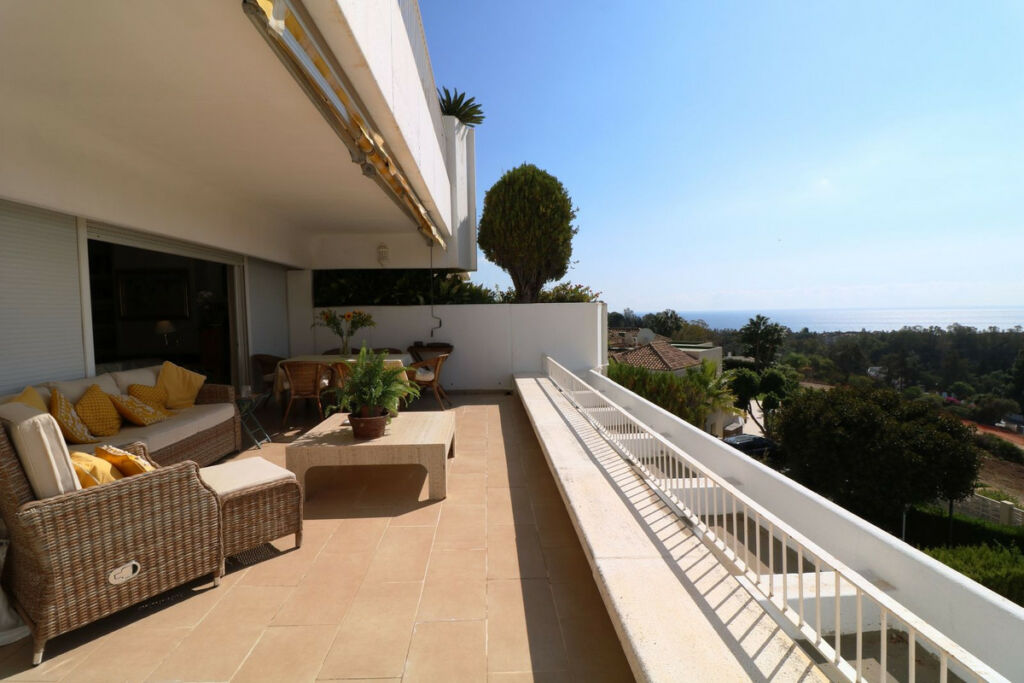 Middle Floor Apartment Marbella Málaga - image 5