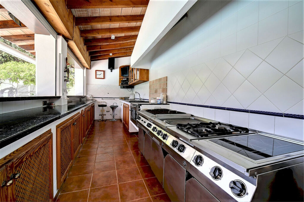 Detached Villa Costalita Málaga - image 7