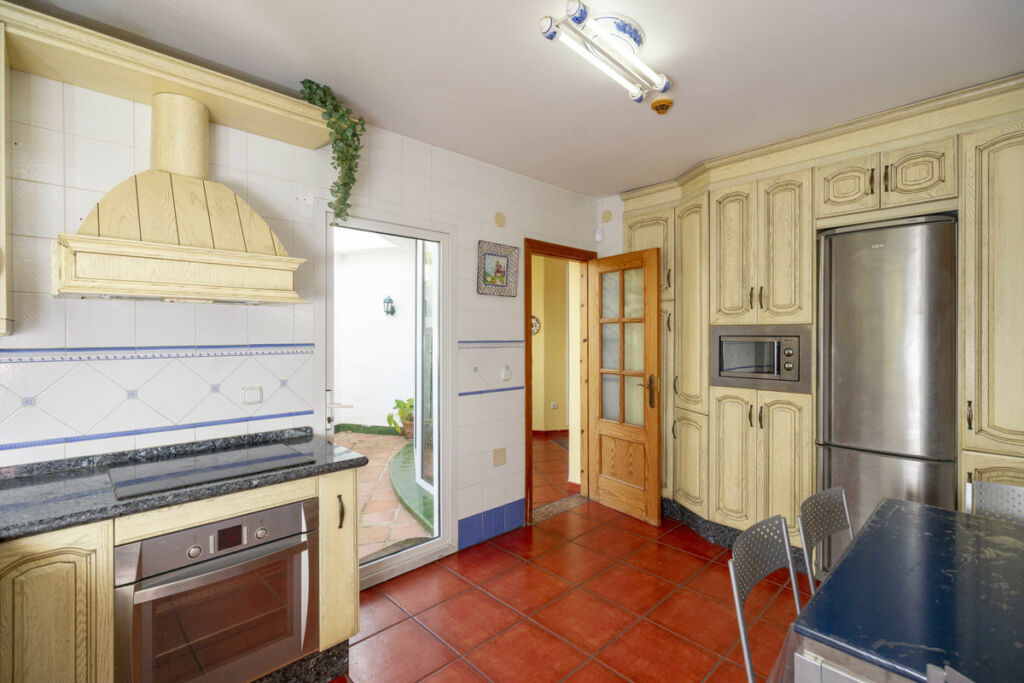 Detached Villa Reserva de Marbella Málaga - image 7