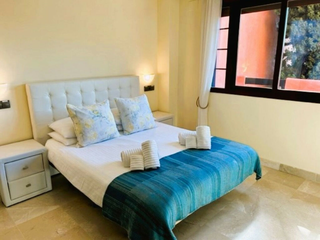 Middle Floor Apartment Ojén Málaga - image 8