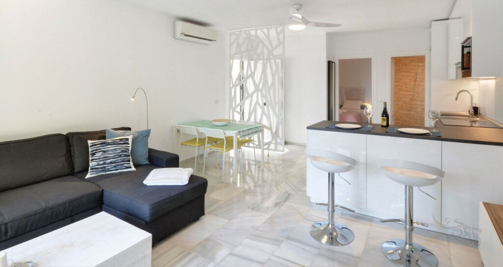 Ground Floor Apartment Calahonda Málaga - image 8