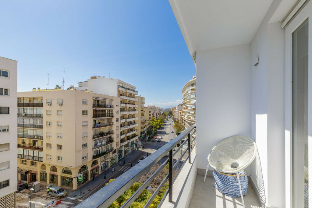 Middle Floor Apartment Marbella Málaga - image 8