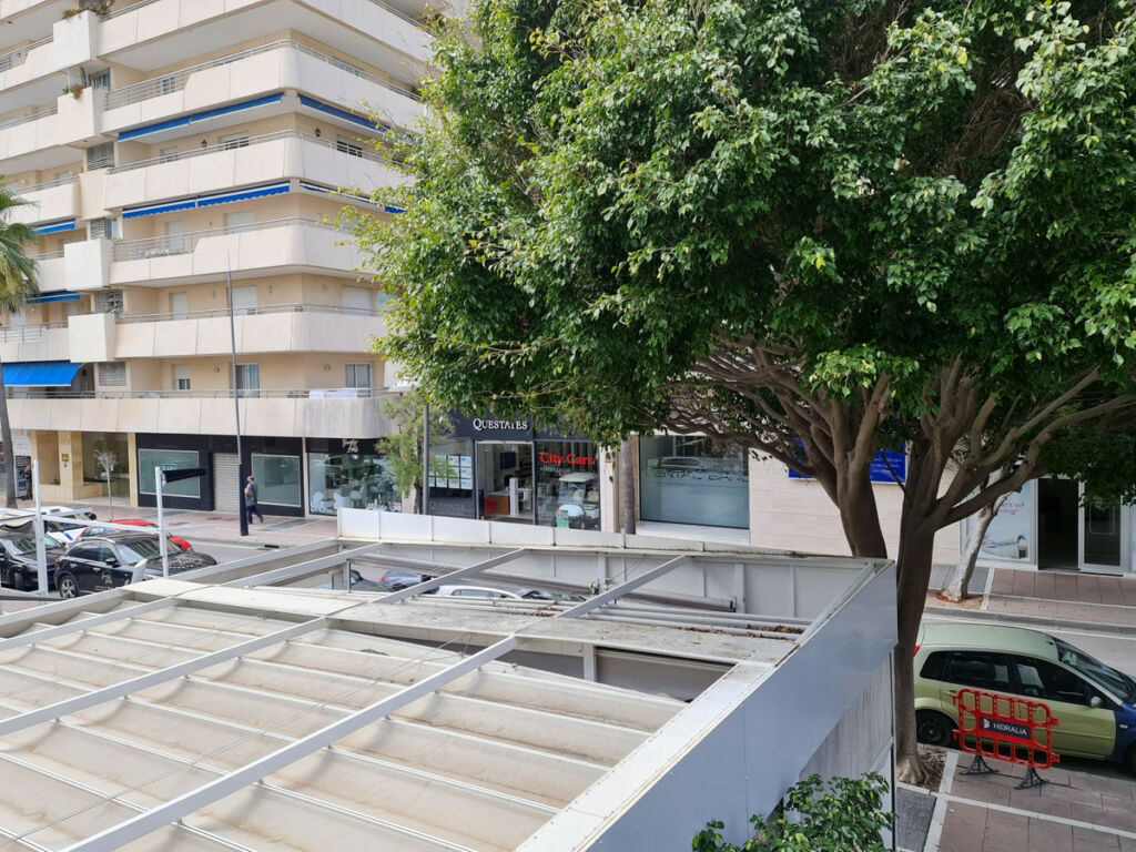 Office Puerto Banús Málaga - image 8