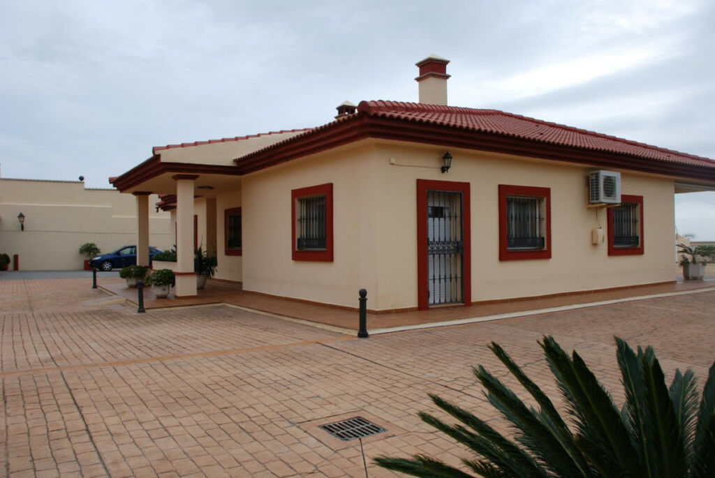 Bungalow Estepona Málaga - image 9