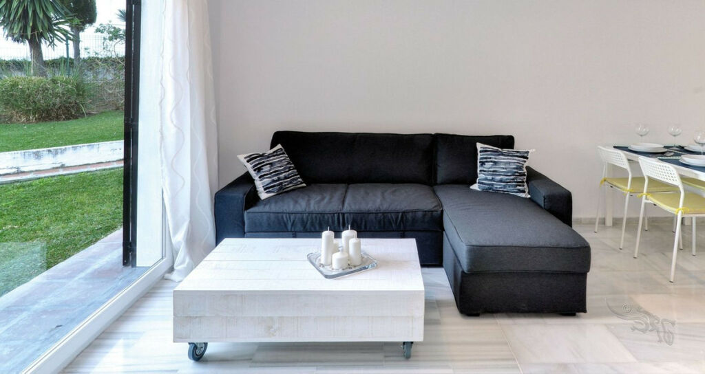 Ground Floor Apartment Calahonda Málaga - image 9