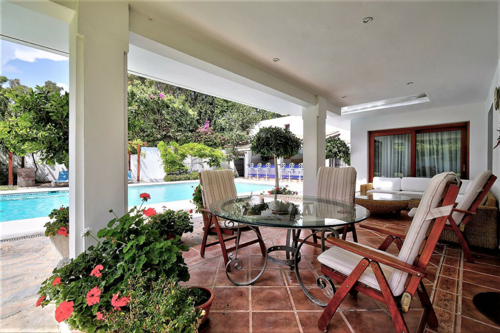Detached Villa Costalita Málaga - image 9