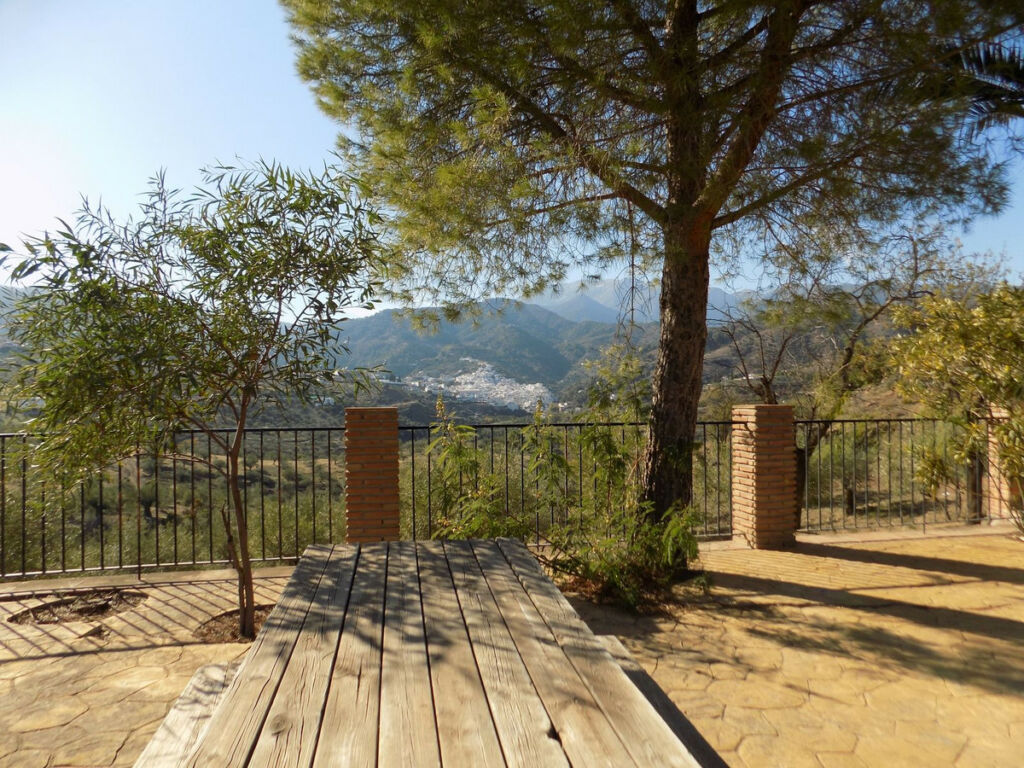 Townhouse Tolox Málaga - image 9