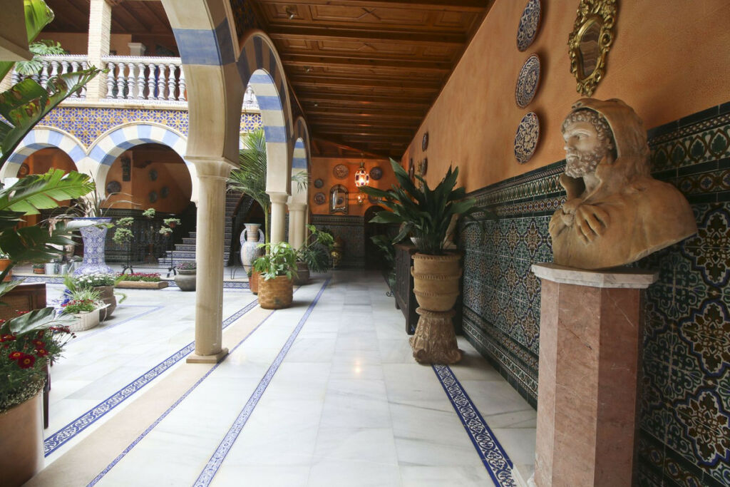 Detached Villa Villamartin Alicante - image 10