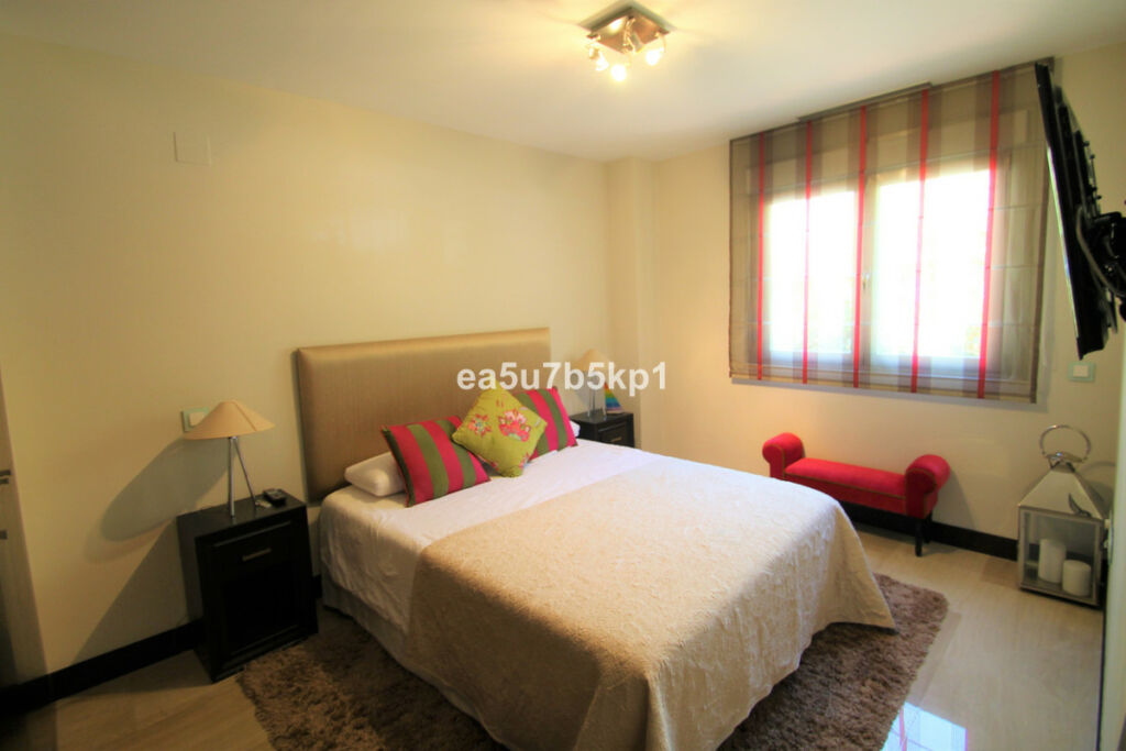Ground Floor Apartment Benahavís Málaga - image 11