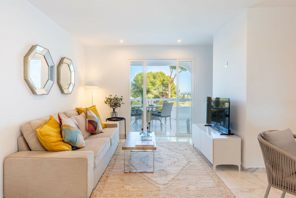 Ground Floor Apartment Nueva Andalucía Málaga - image 11