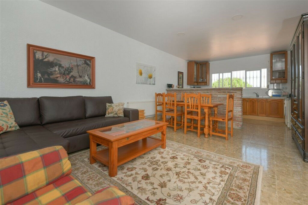 Detached Villa Alhaurín de la Torre Málaga - image 12