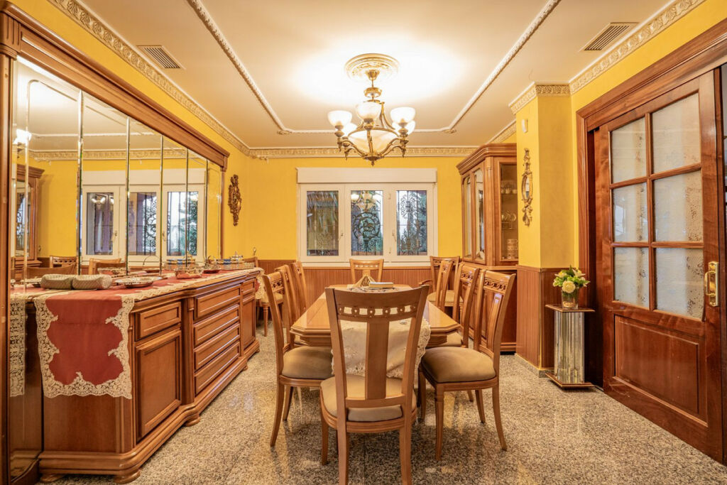 Detached Villa Benalmadena Pueblo Málaga - image 12