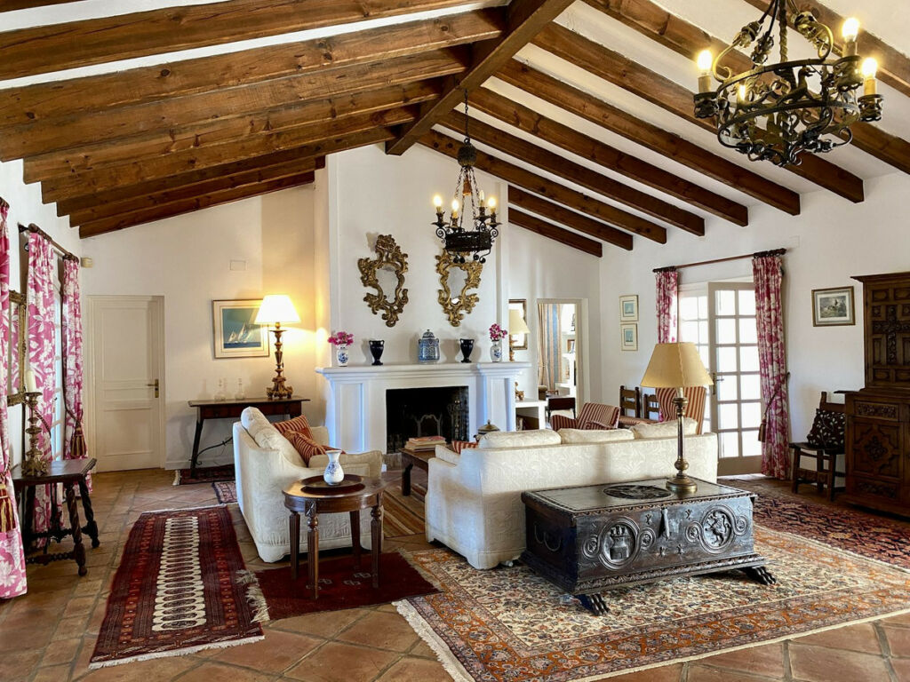 Detached Villa Benahavís Málaga - image 13